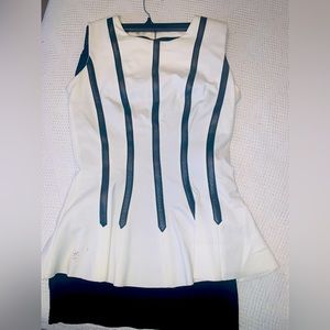 Antonio Melani sz small leather boned fitted top